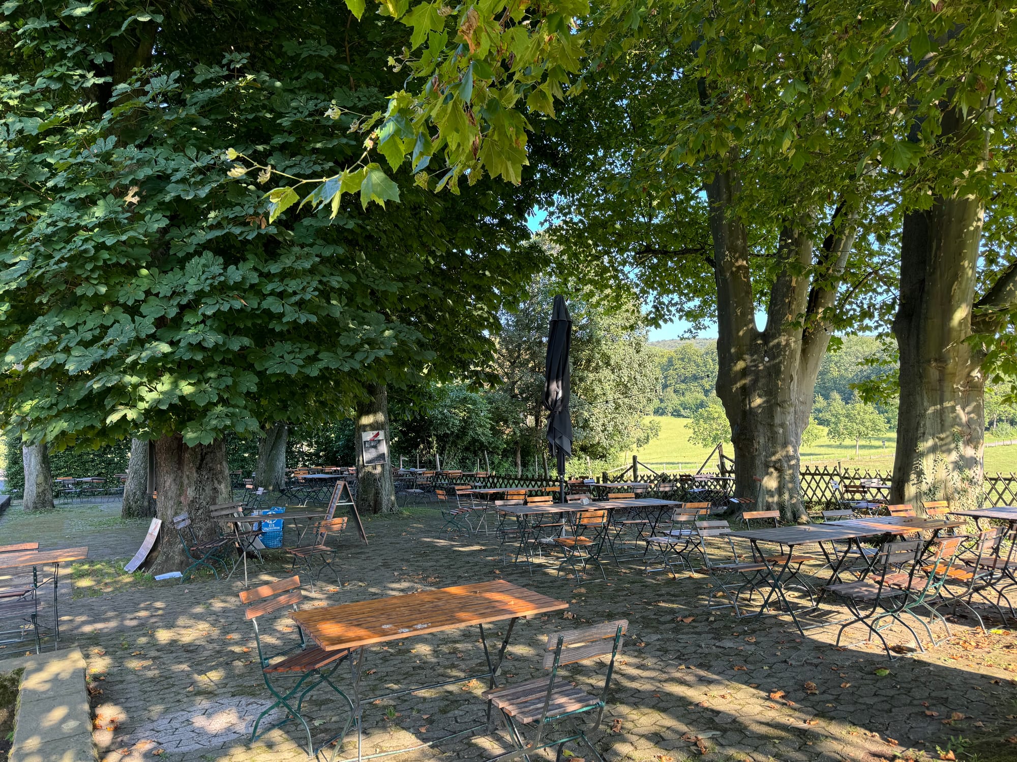 Biergarten des Bierhelder Hofs